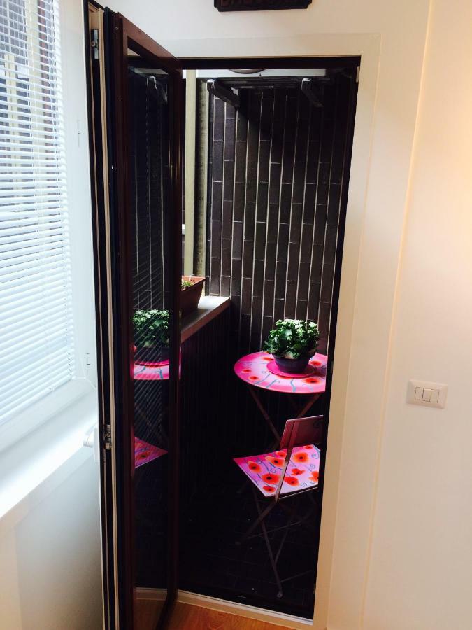 Repubblica One Room Apartment มิลาน ภายนอก รูปภาพ